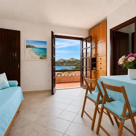 Vakantiehuis One-bedroom Sea View With Sunset Terrace 2-3 *
